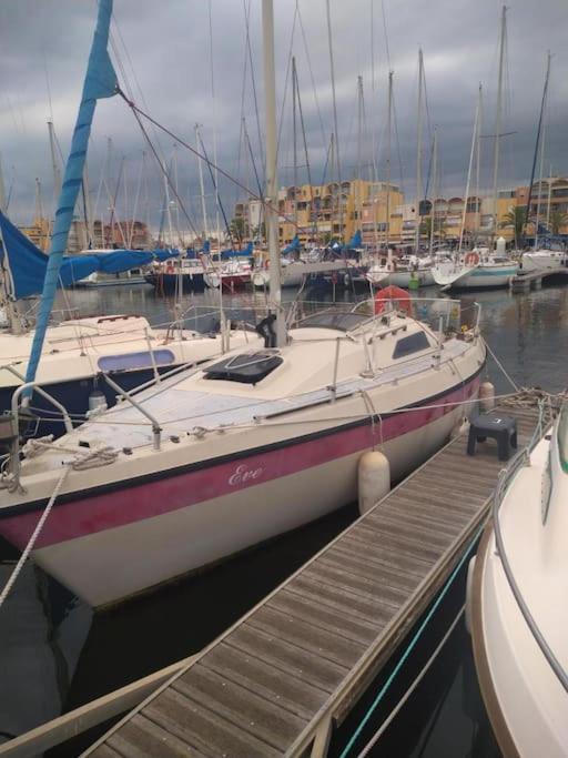 Super Voilier Eve Hotel Gruissan Exterior foto